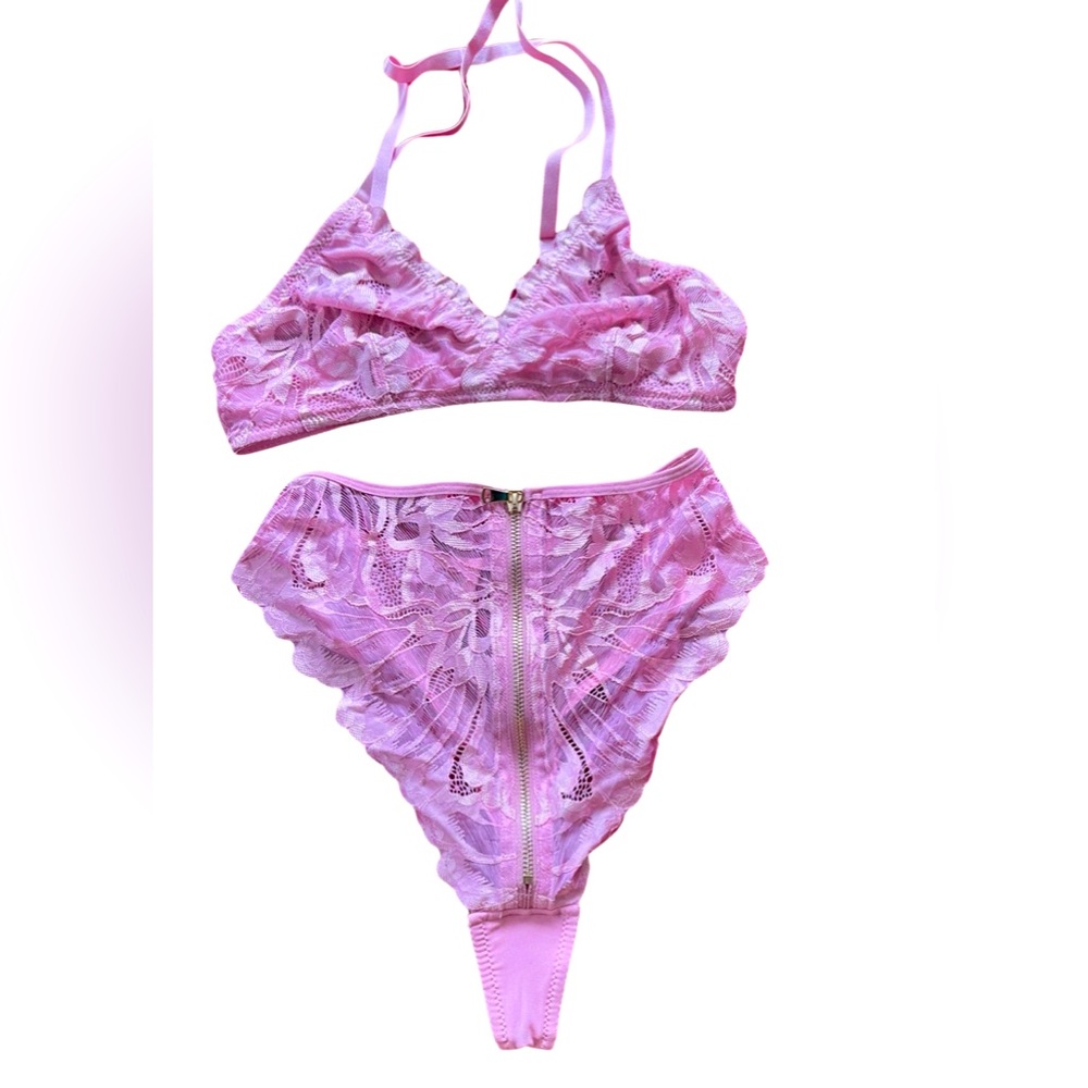 Pink matching set lingerie
